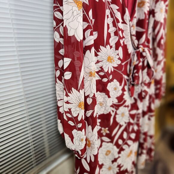Row A XL $175 Burgundy Hydrangea Floral Wrap Mini Dress Cottagecore Chic - Picture 3 of 11